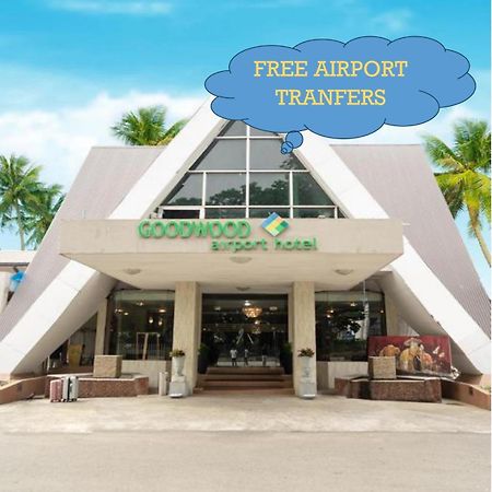Good Wood Airport Hotel 카투나야크 외부 사진