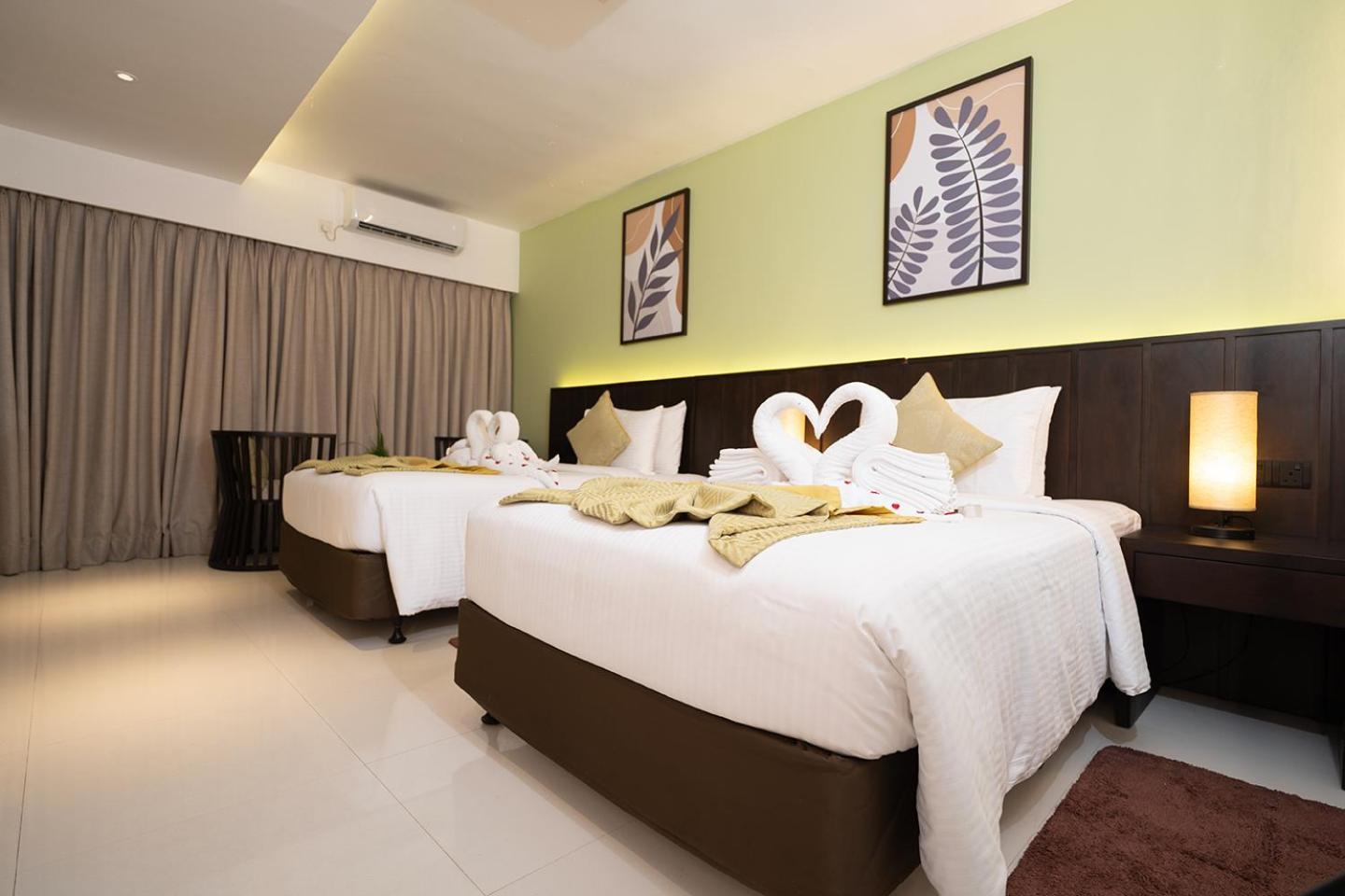 Good Wood Airport Hotel 카투나야크 외부 사진